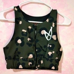 🌺 MinkPink Move Workout Cropped Jacket